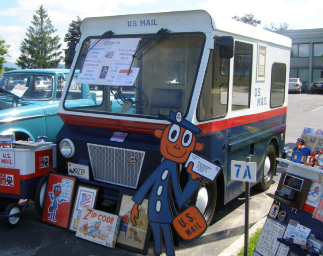 1963-fj-studebaker-zip-van1