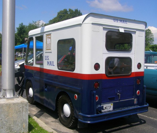 1963-fj-studebaker-zip-van2