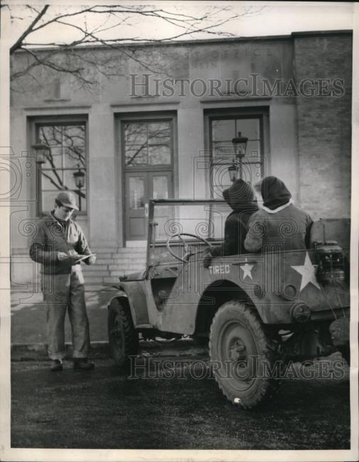 1944-01-20-ford-gp-lakegeneva1