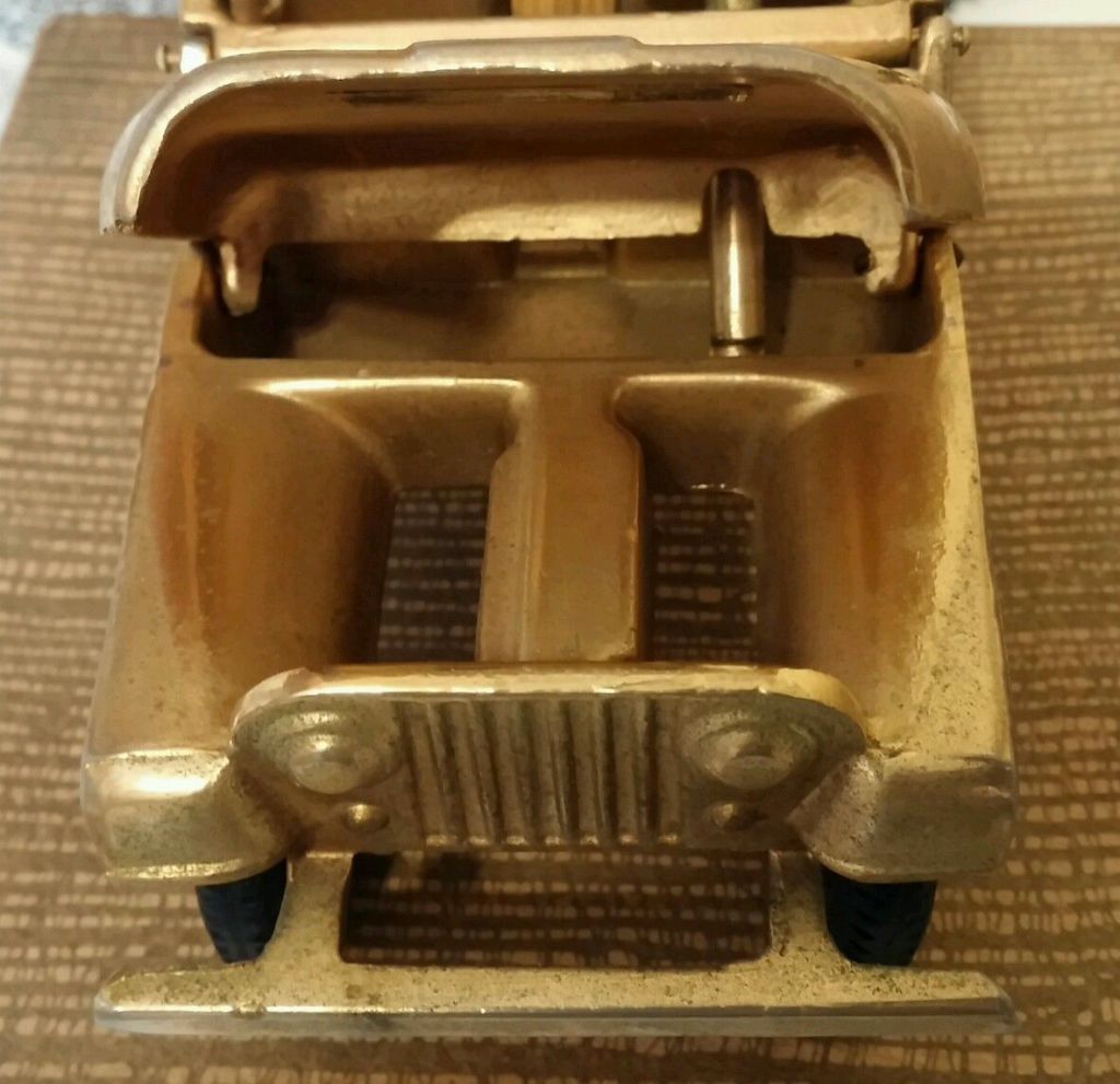 gold-plated-retiree-model-jeep7