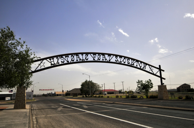 2015-04-26-fortstockton1