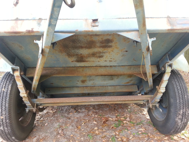 civilian-converto-trailer-underside3