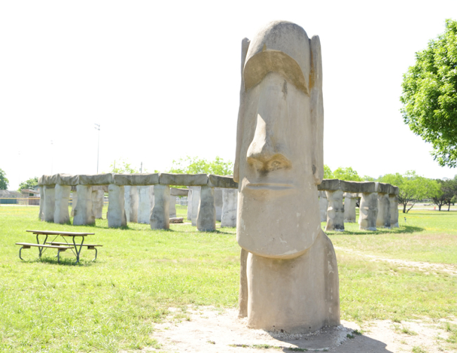 2015-05-02-stonehenge2