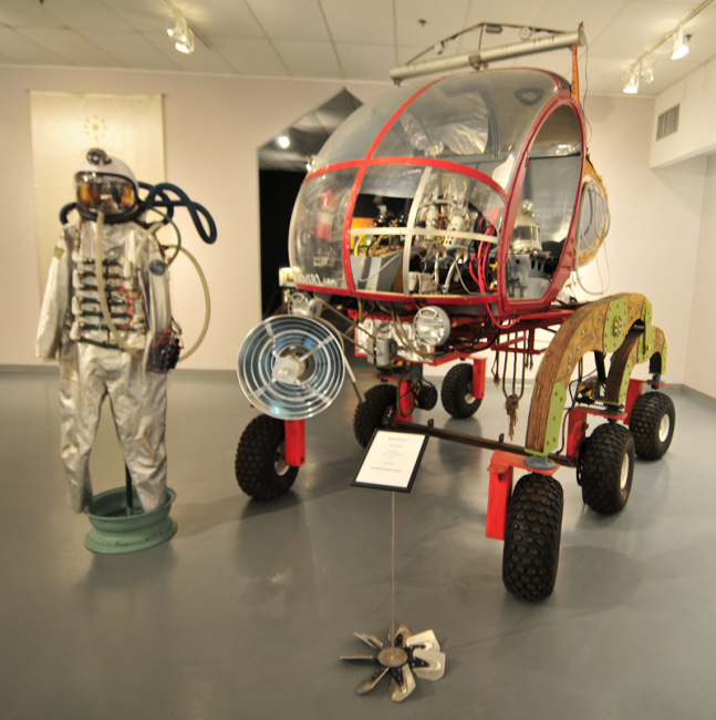 2015-05-10-art-car-museum6