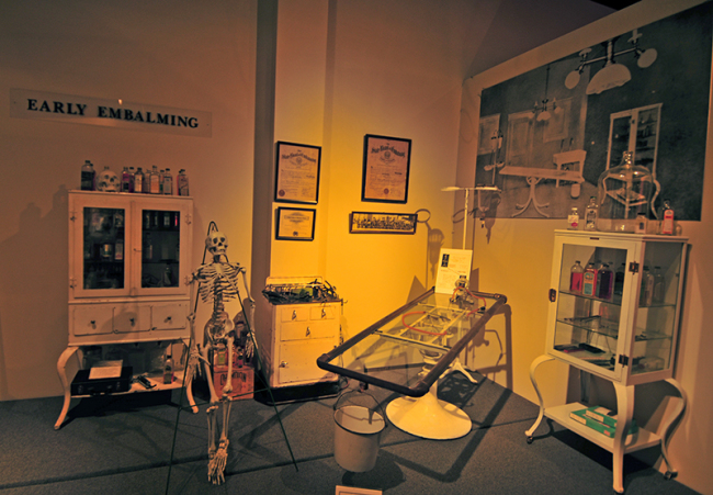 2015-05-10-national-funeral-museum7