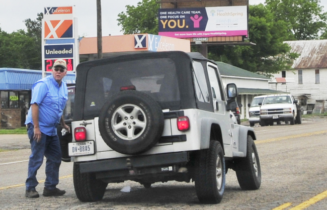 2015-05-13-broken-jeep