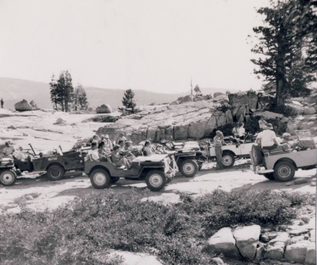 jeep-caravan-trip-1960s-11