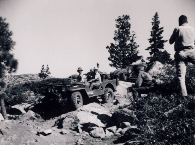 jeep-caravan-trip-1960s-12