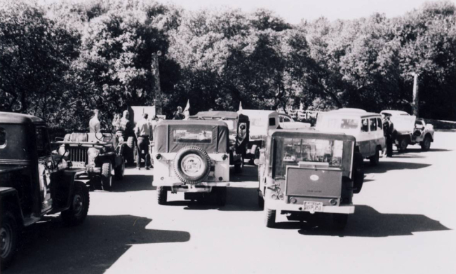 jeep-caravan-trip-1960s-14