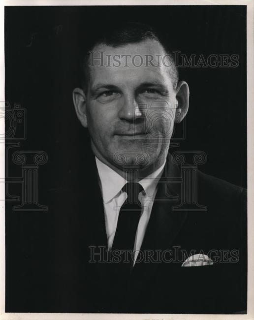 1967-01-frank-hegar-president-belleview