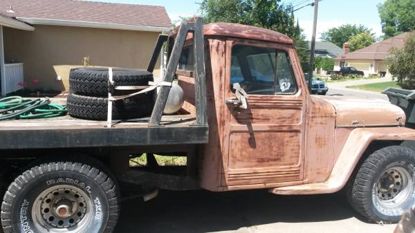 2-trucks-saccity-ca0