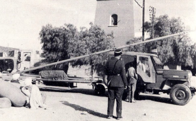 1956-02-globetrotter-african-sail-jeep3