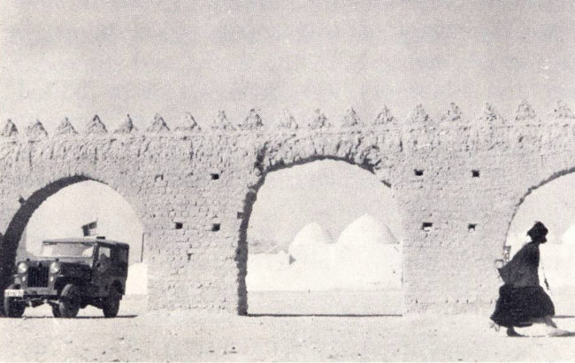 1956-02-globetrotter-african-sail-jeep5