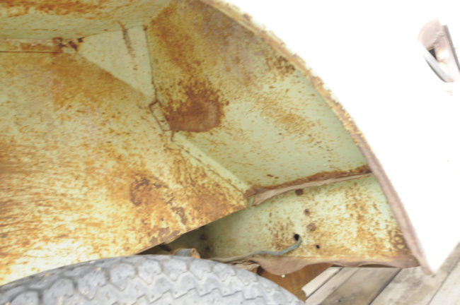 2016-09-06-1956-dj3a-pics-on-trailer-23