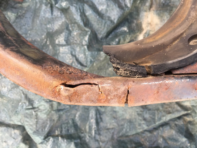 2016-09-12-windshield-crack-support2