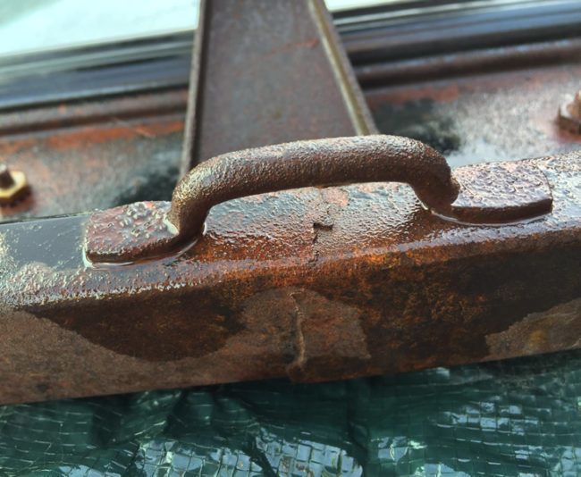 2016-09-12-windshield-crack-top3