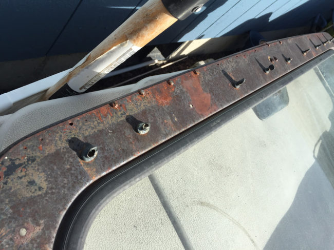 2016-09-12-windshield-top-welds1