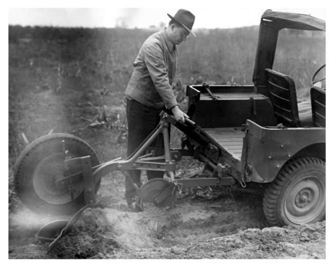 1947-love-lift-photo7