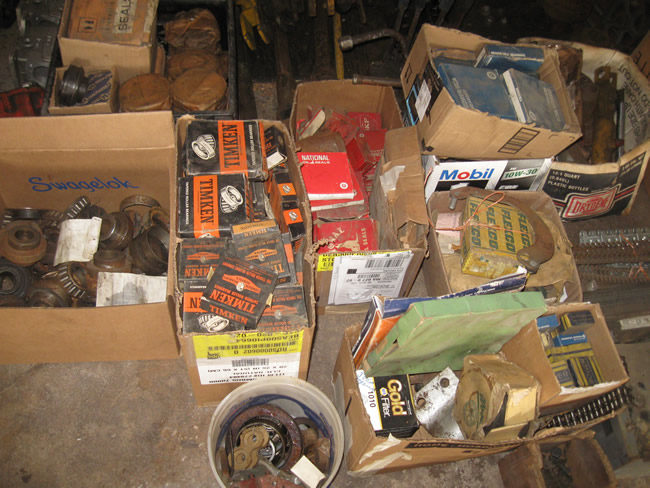 CJ 5 Trencher and Parts Drum Pulley Weight and shaft 015