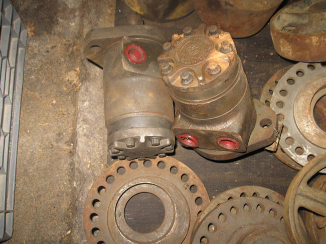 CJ 5 Trencher and Parts Drum Pulley Weight and shaft 026