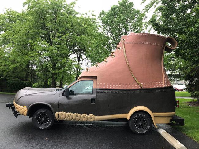 2018-05-22-llbean-shoe-car2
