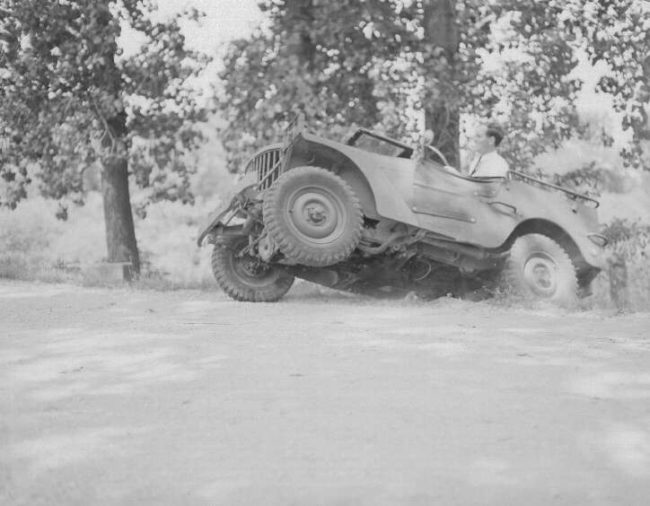 1940-willys-quad-underside