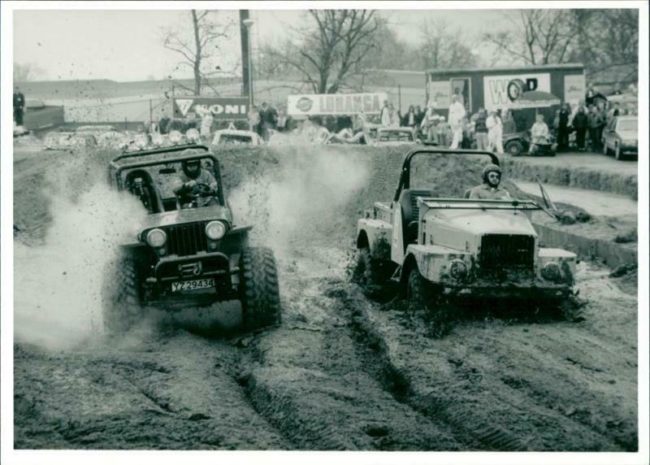 random-photo-iceland-mud-race