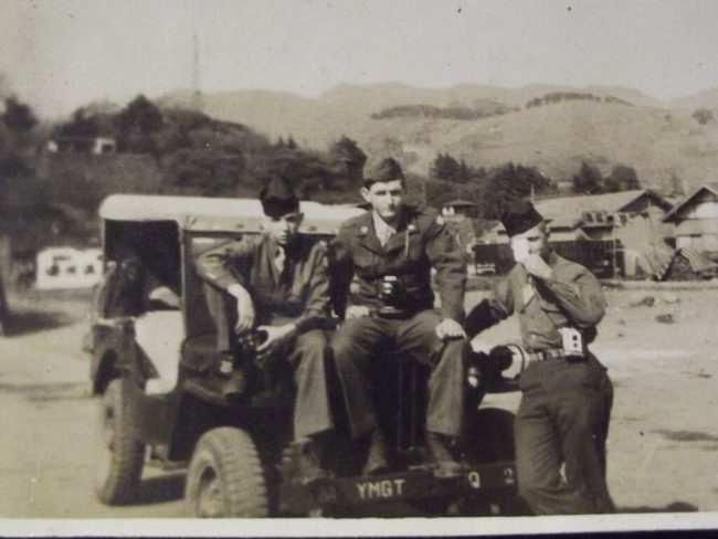 1947-photo-japan-soldiers-jeep