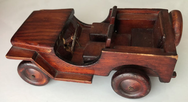 1945-05-joe-wood-jeep-carved5-lores