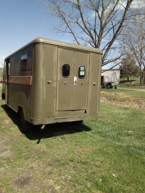 1948-package-delivery-van-broadway-va9