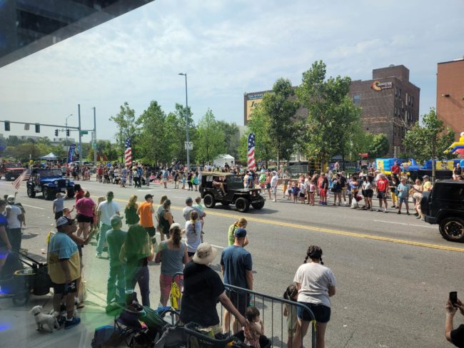 2023-toledo-jeepfest-roger-martin-parade4