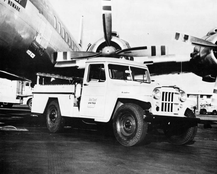 1958-united-air-lines-water-truck2.jpg