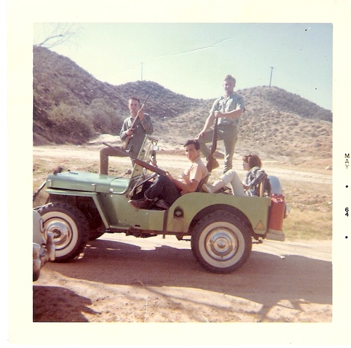 1964-05-cj2a-people-guns-desert