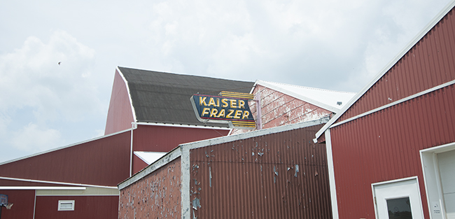 2013-06-12-kaiser-frazer-sign