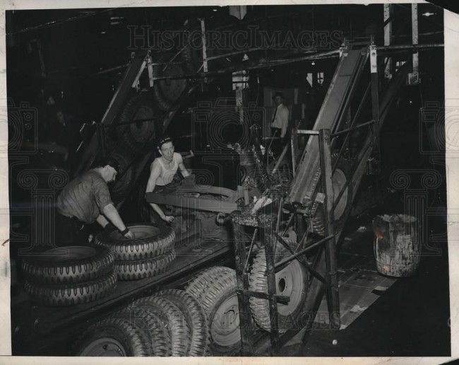 1942-06-20-tires-at-willys-plant1