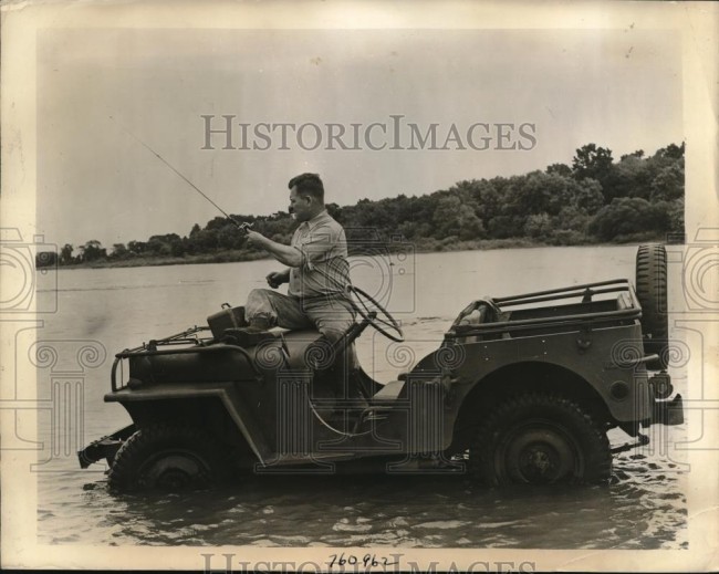 1945-05-26-willysma-fishing1