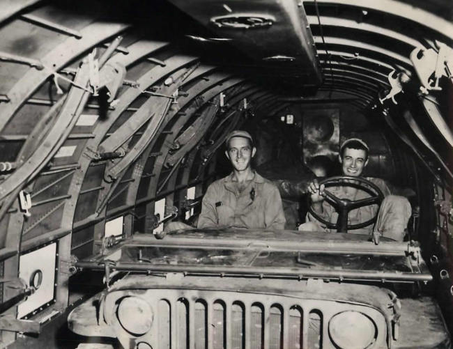1944-05-14-men-in-jeep-on-plane1