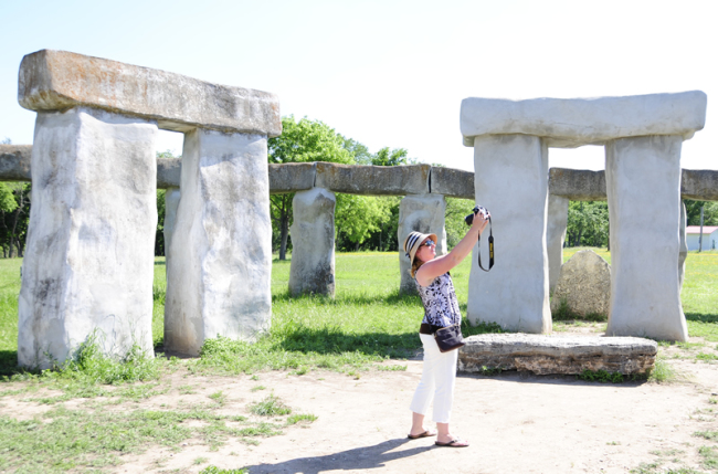 2015-05-02-stonehenge1