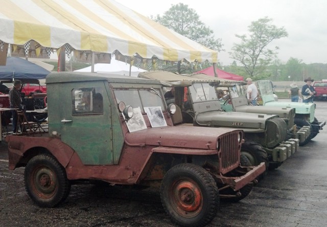 2015-midwest-willys-reunion-agrijeeps