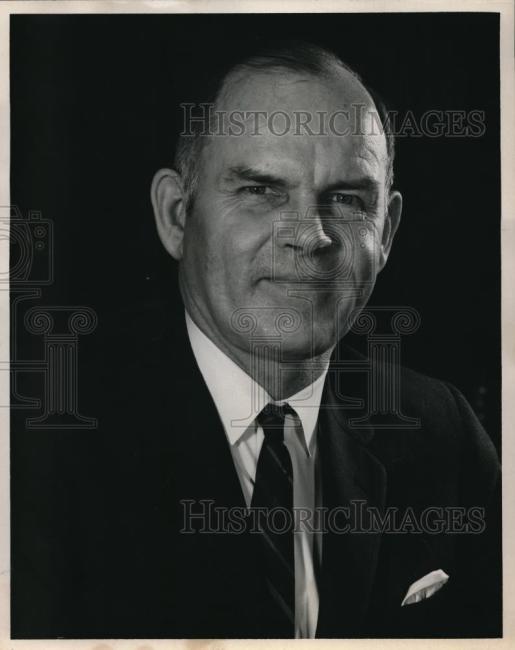1967-01-harry-hegar-president-belleview
