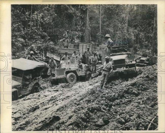 1944-08-04-ledo-road-mud1