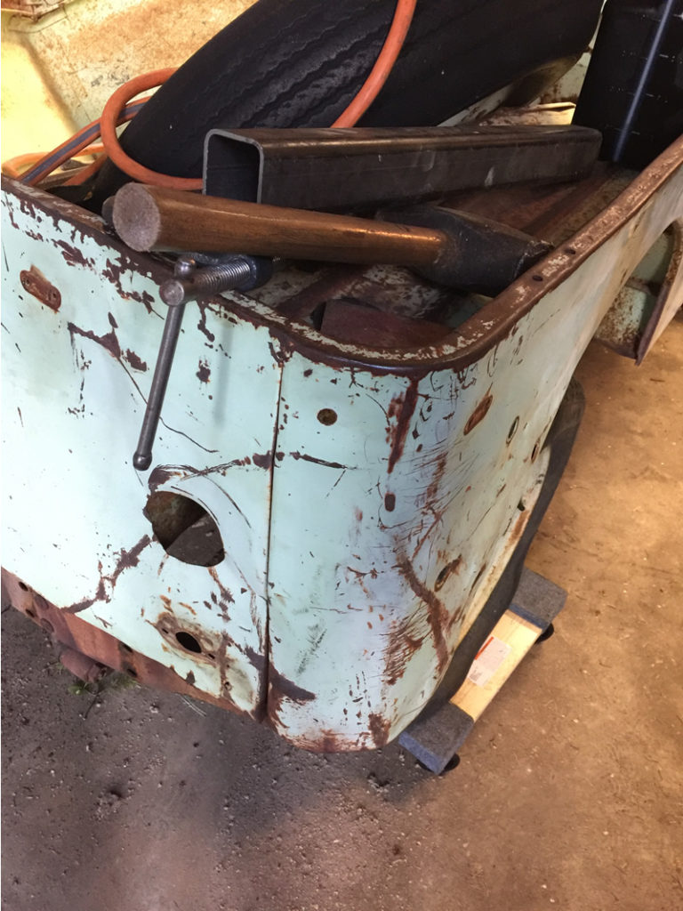 2017-01-27-Rusty-rear-quarter-panel1