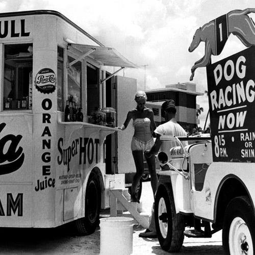 1954-dog-racing-daytona-beach