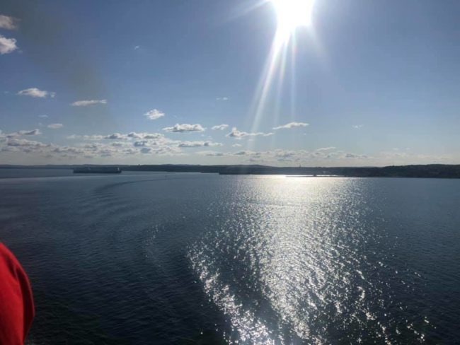 2019-08-07-ns-nl-loading-on-ferry-water