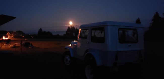 2019-08-15-pei-sunset-moon-fire
