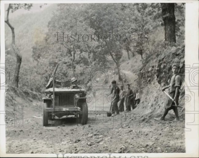 1943-10-12-italy-supply-route1