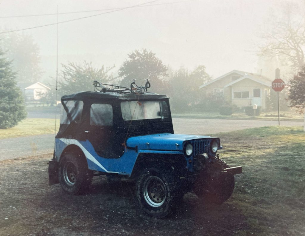 1986-blue-jeep-great-escape-bellingham