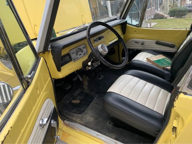 1967-jeepster-convertible-nj4