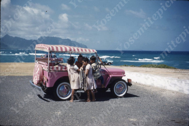 1960-dj3a-surrey-gala-in-hawaii-slide